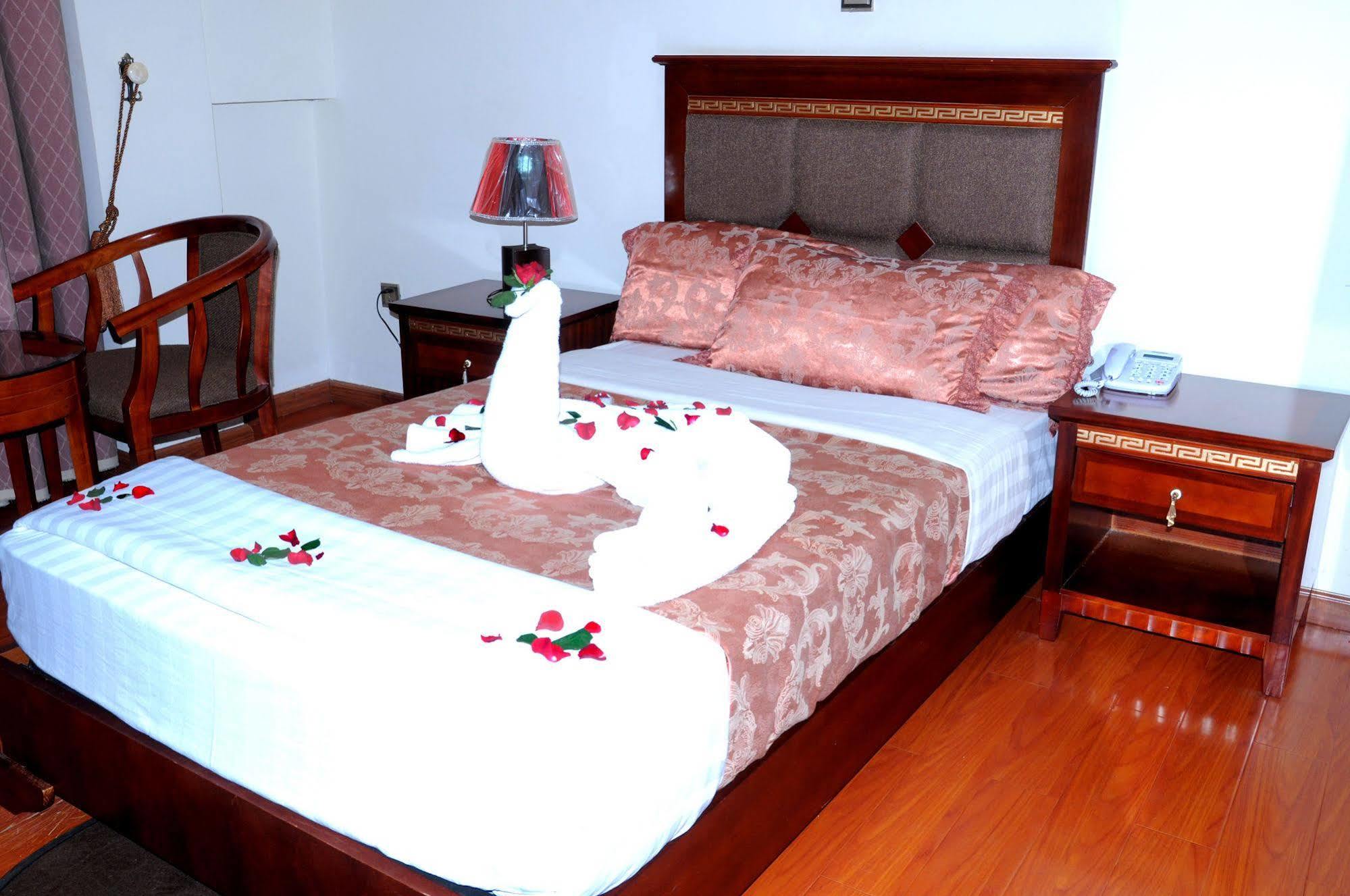 Addis Amba Hotel Bahir Dar Exterior foto